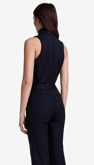 Funnel Neck Shell