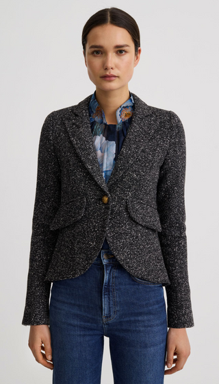 One Button Blazer With Rectangle Elbow Patch
