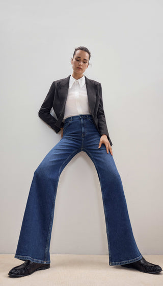 Swan Stretch High Rise Bootcut Jean