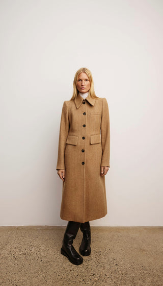 Tailored Point Collar Coat