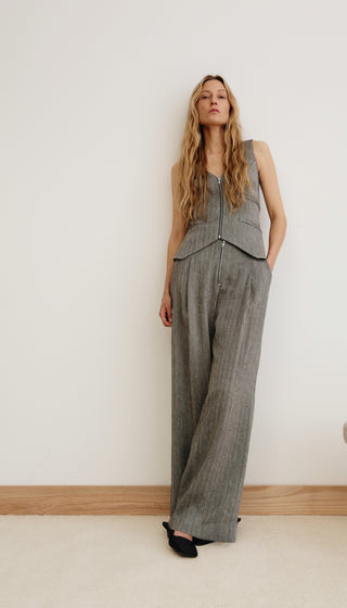 Exposed Zip Pleated Pant