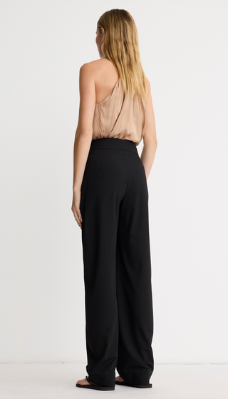 Tapered Pleated Pant